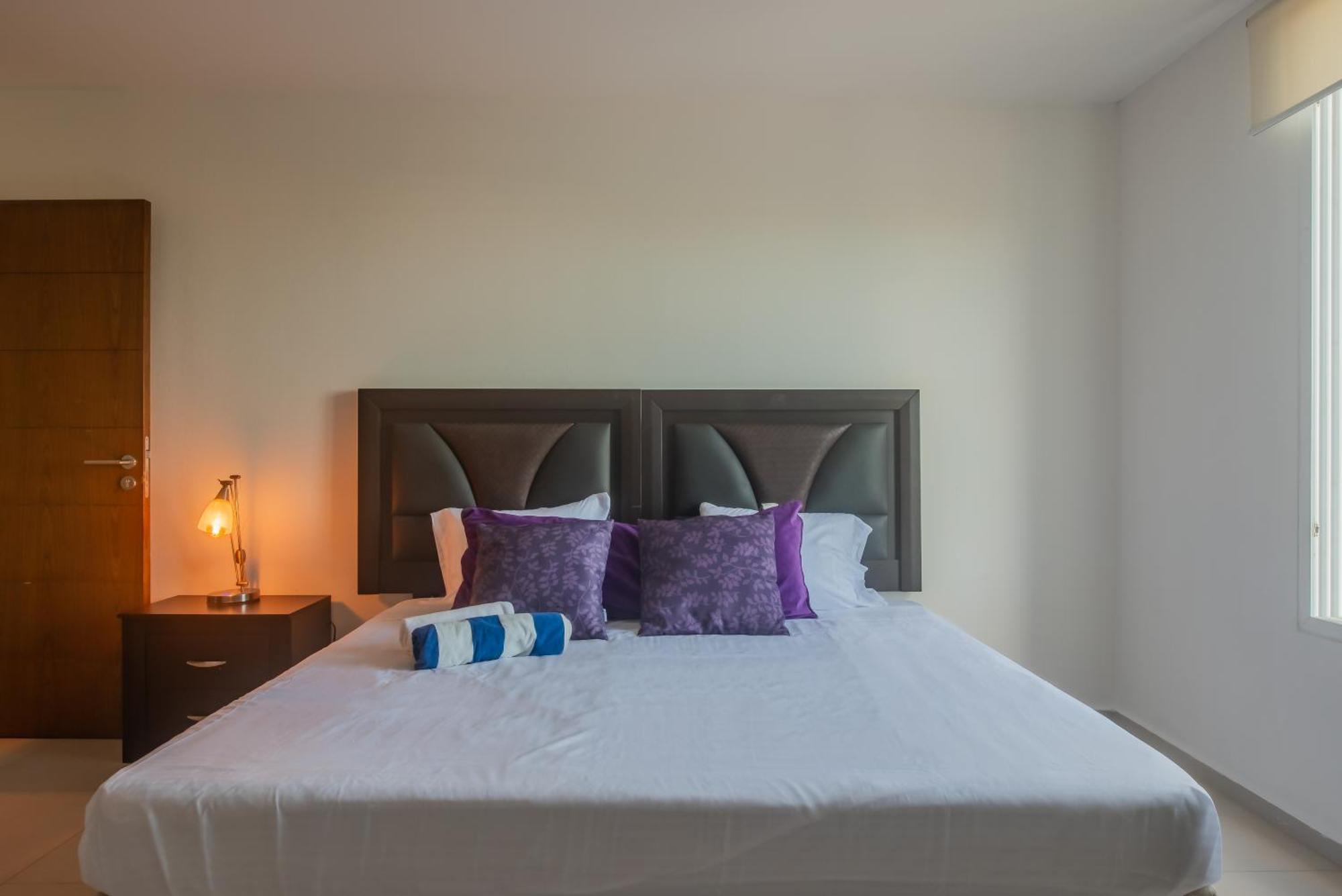 New Beachfront Luxury Apartments แคนคูน ภายนอก รูปภาพ
