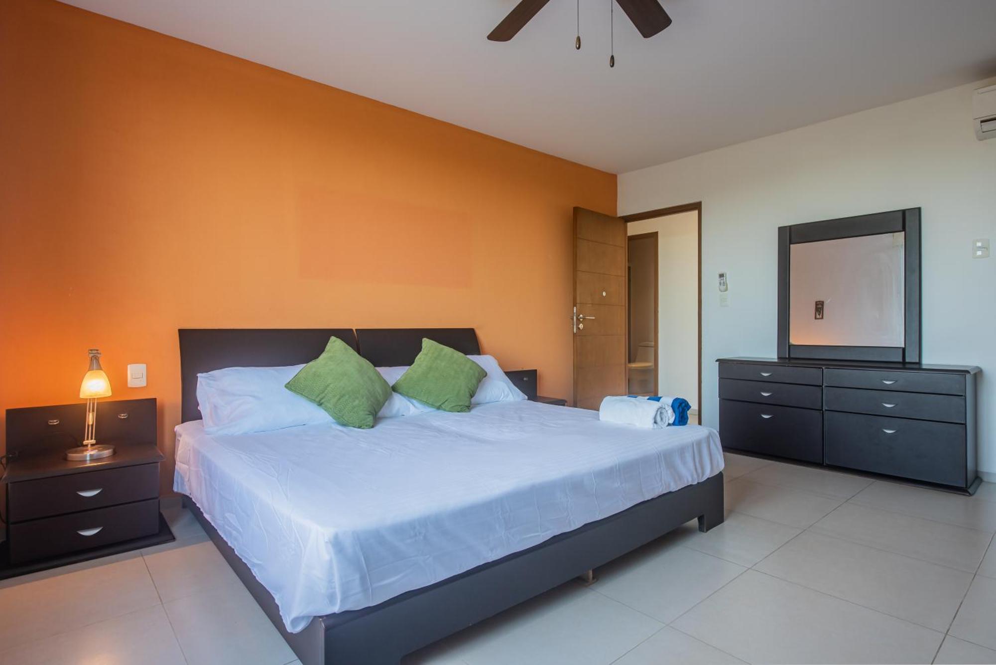 New Beachfront Luxury Apartments แคนคูน ภายนอก รูปภาพ